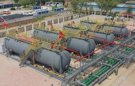 Closed flotation treatment equipment